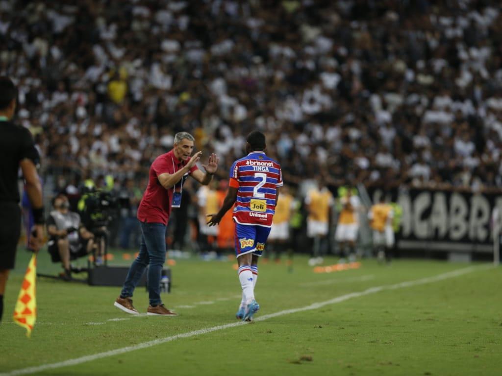 Atlético-MG faz 3 a 0 no Grêmio e entra de vez na briga pelo título do  Brasileirão - Jogada - Diário do Nordeste