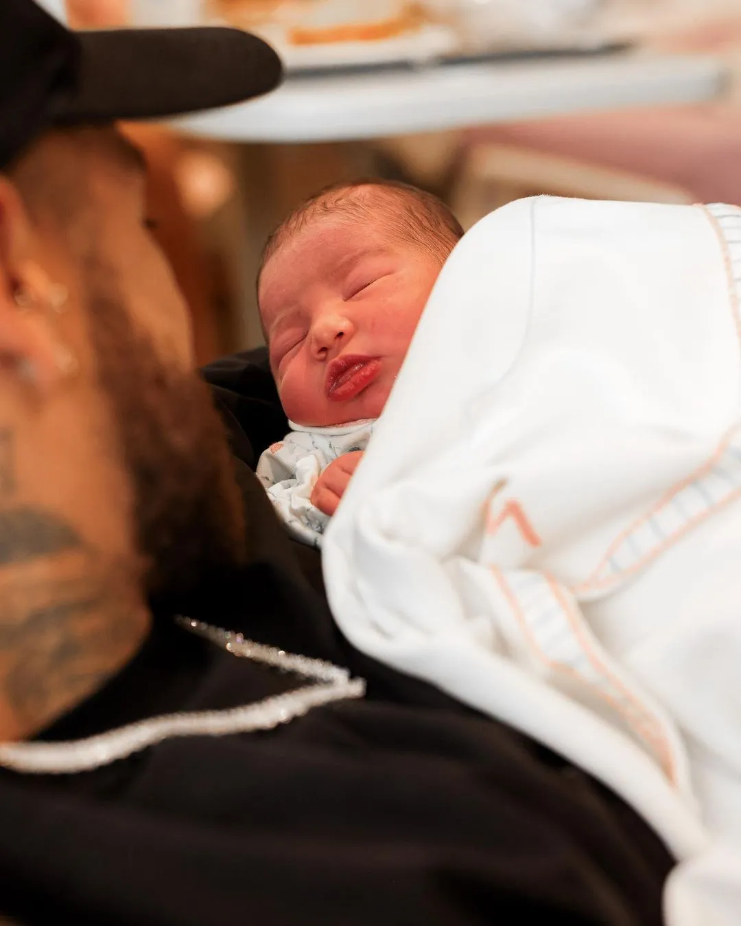 Mavie é a primeira filha mulher de Neymar Jr.