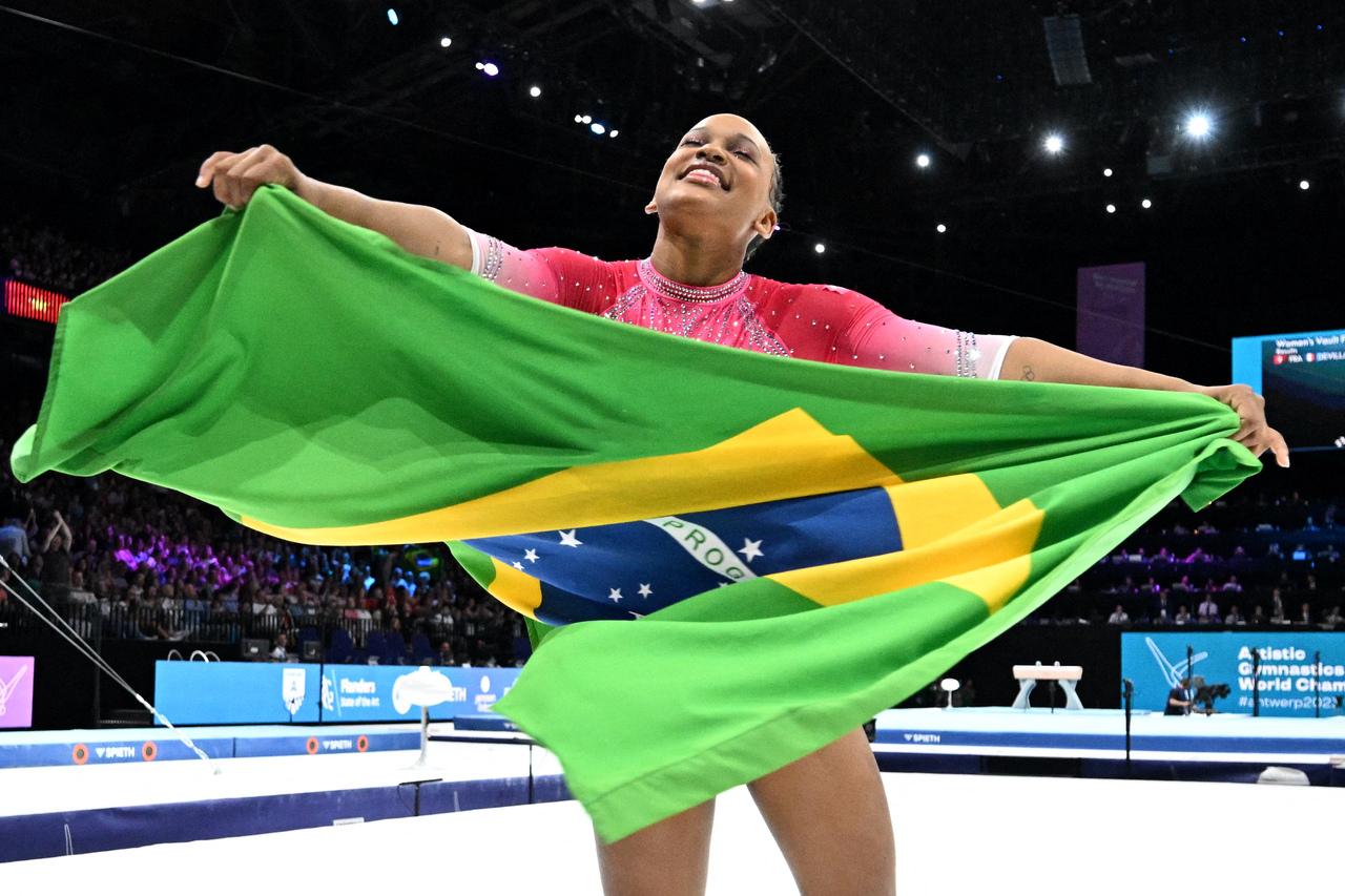 Brasil faz dobradinha no pódio do Mundial de Ginástica