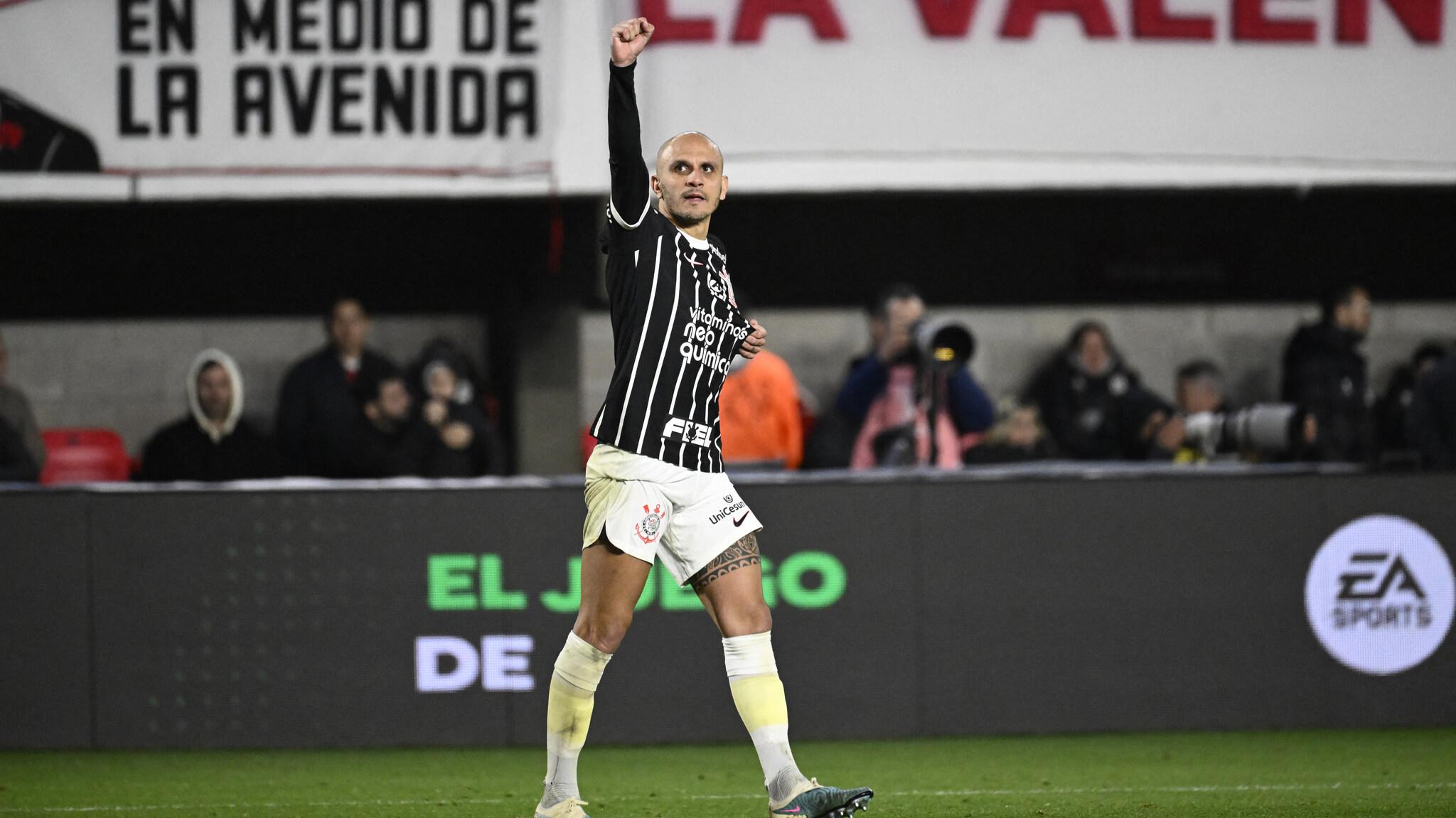 Corinthians encerra temporada com três títulos e fala em 'ano desafiador