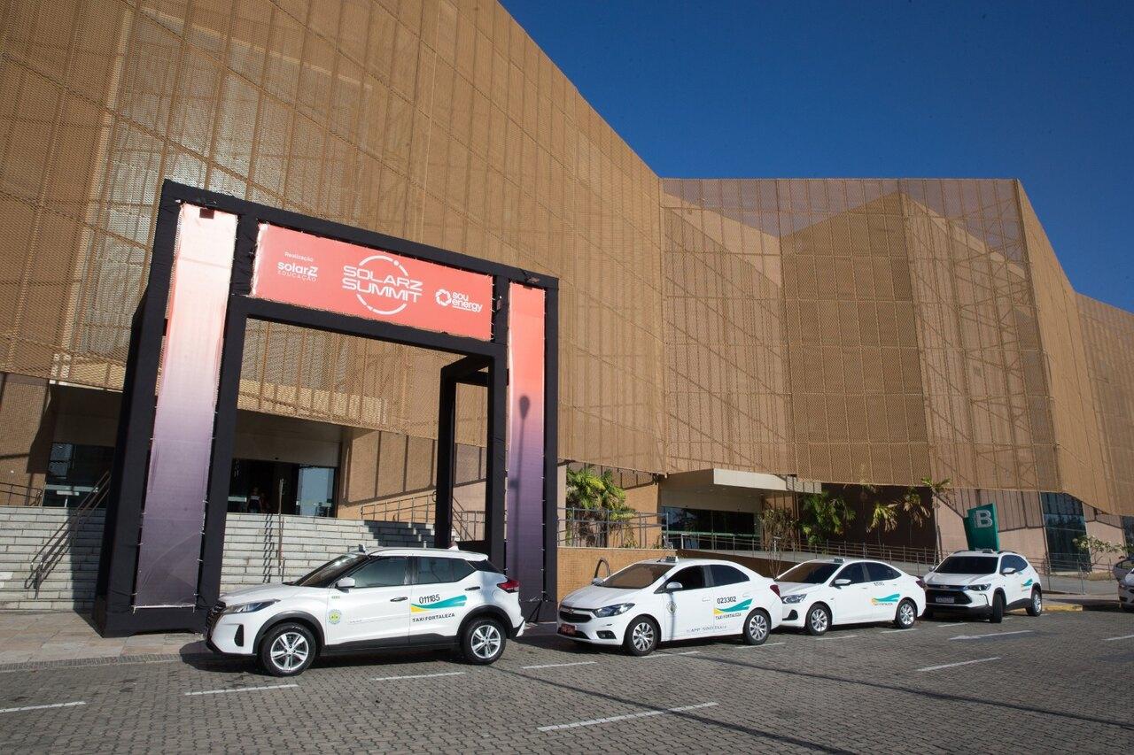 foto de público no centro de eventos