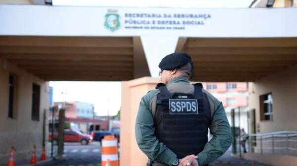 O secretário Samuel Elânio prometeu reforçar o número de agentes da Segurança Pública, nos próximos meses