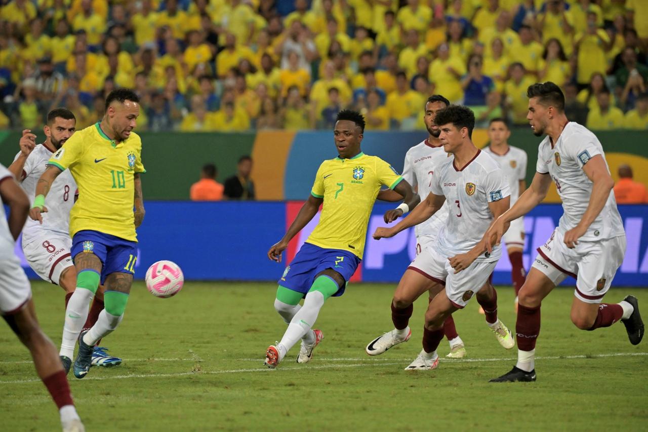 Brasil Empata Com A Venezuela Na Arena Pantanal E Perde 100% Nas ...