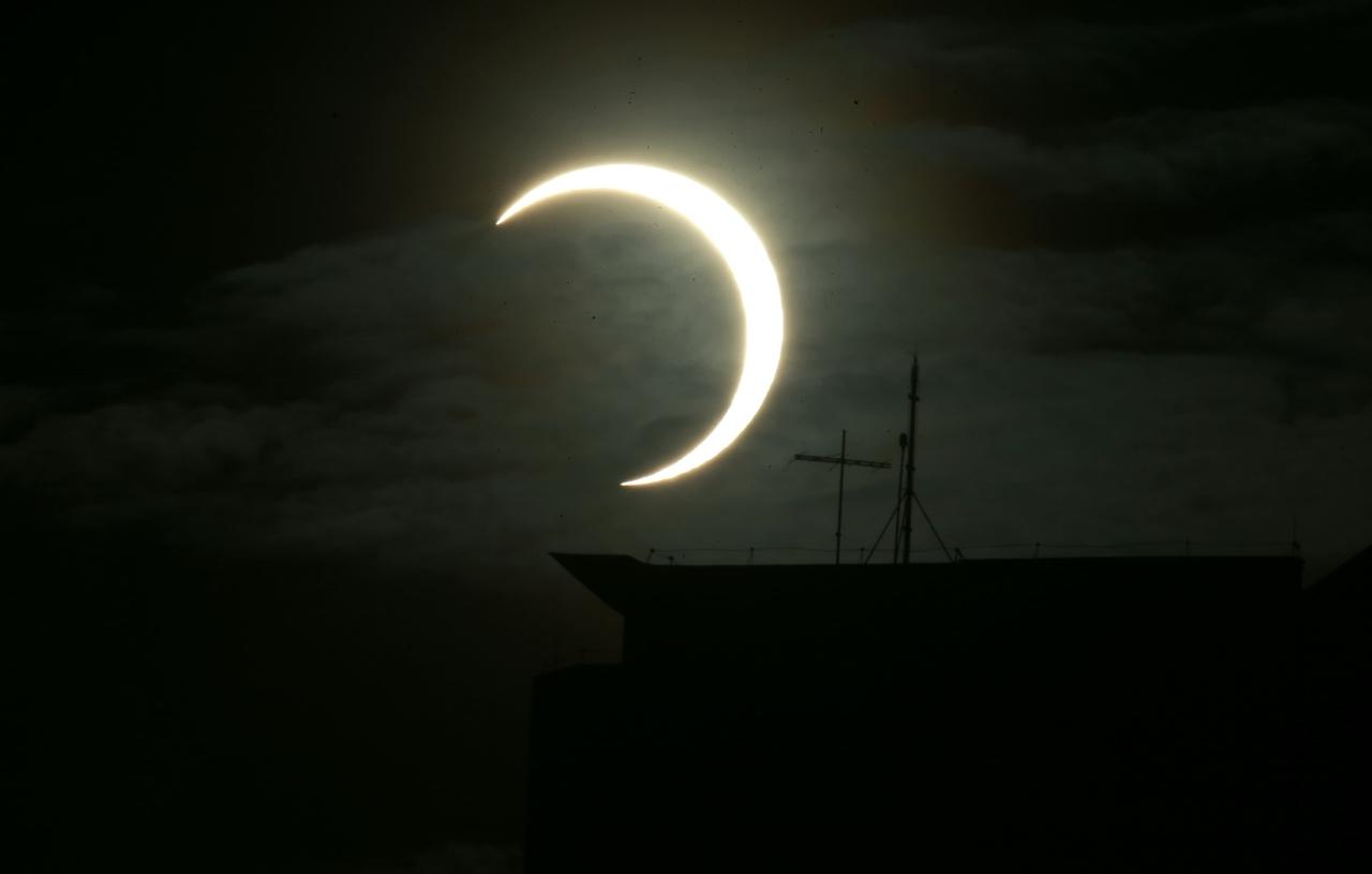 Foto do Eclipse solar em Fortaleza