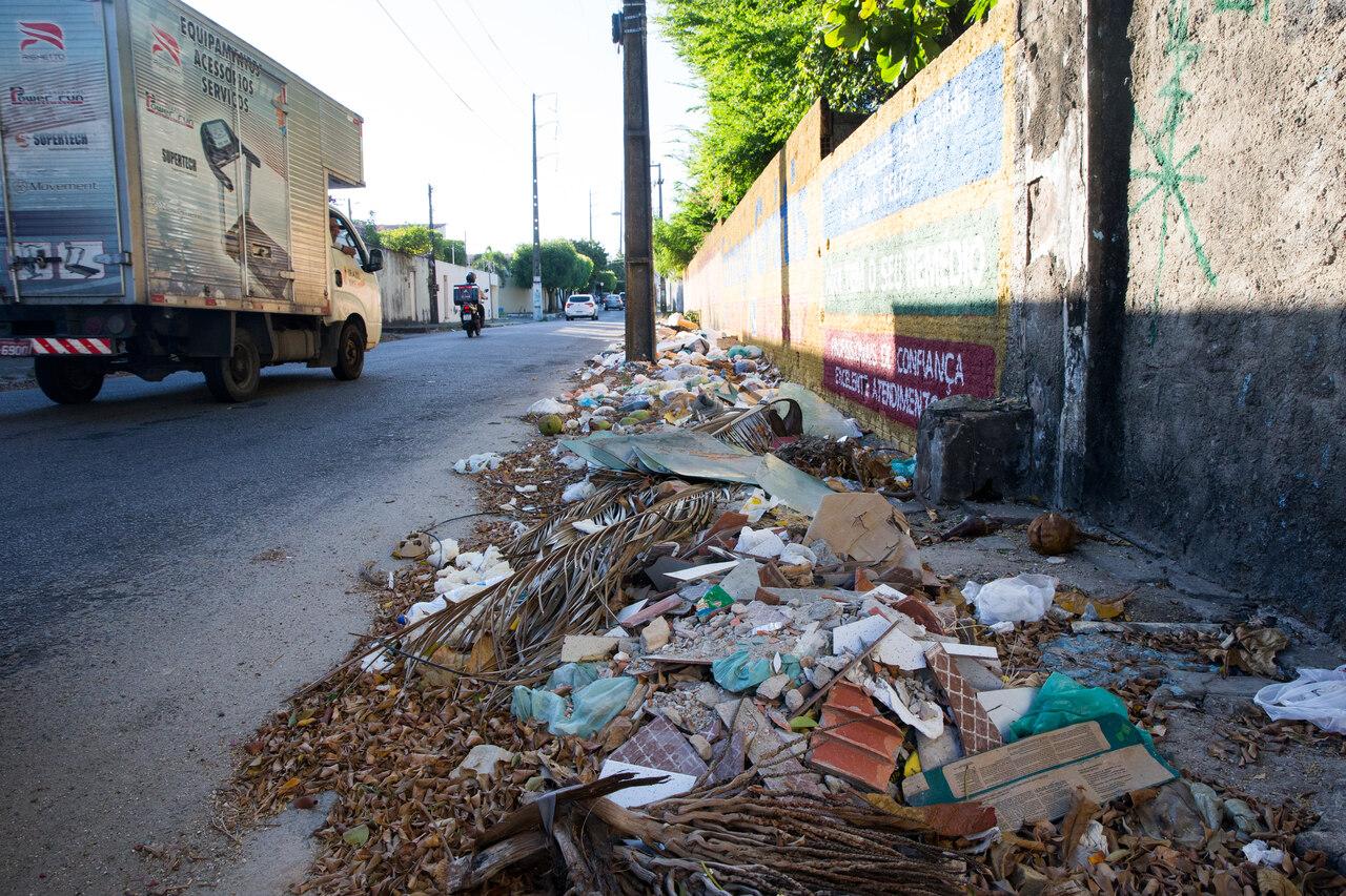lixo na rua