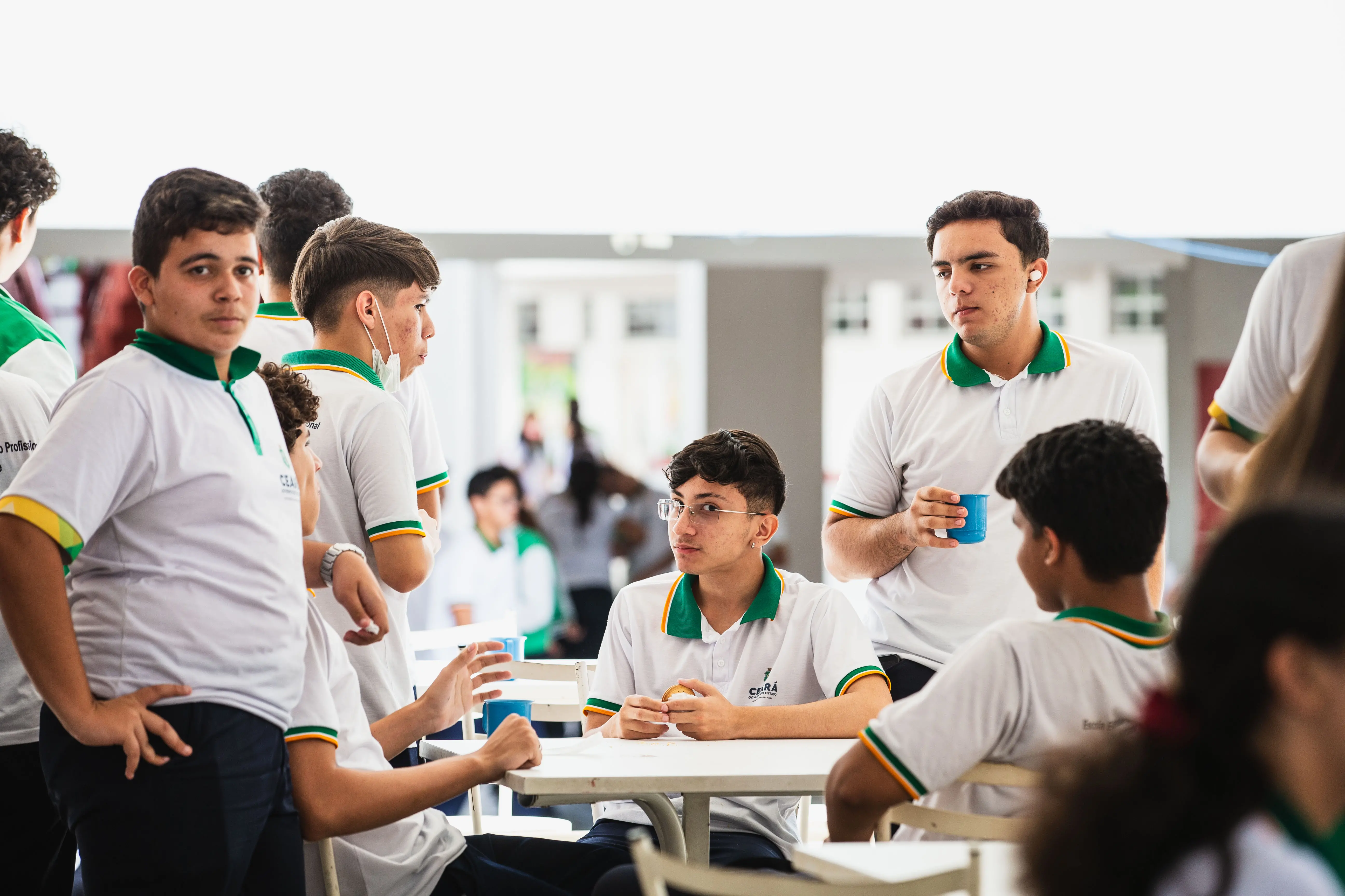 área interna de escola pública do ceará