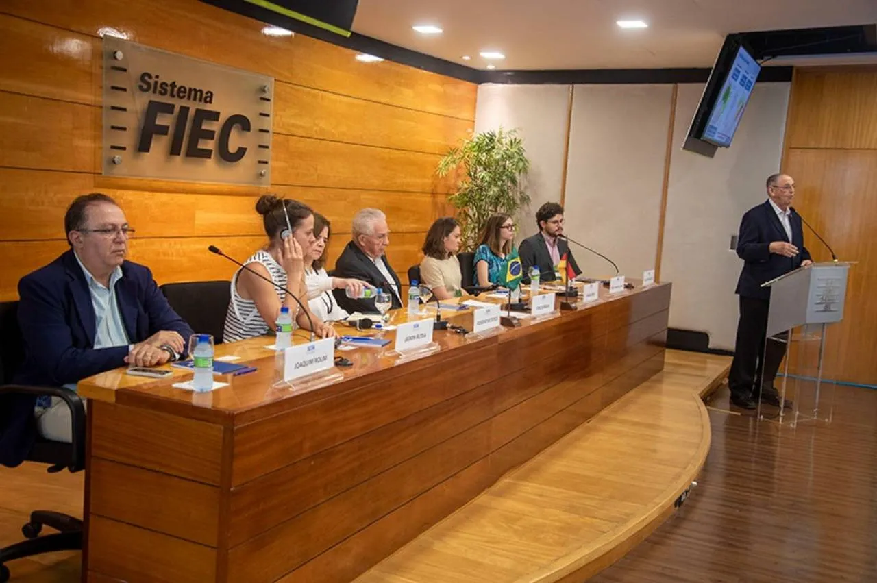O encontro com empresários e representantes do governo alemão ocorreu na terça-feira (17), na Federação das Indústrias do Estado (Fiec)