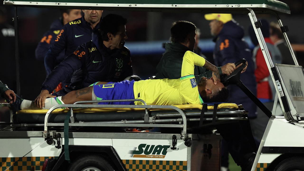Time árabe decide suspender contrato de Neymar durante lesão. Entenda!