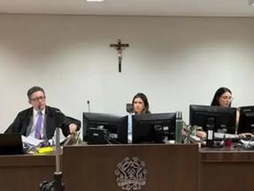 Foto de julgamento em Minas Gerais