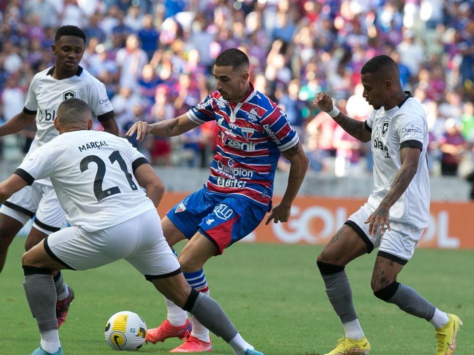Botafogo quer que jogo com o Fortaleza seja mantido para terça-feira (24)