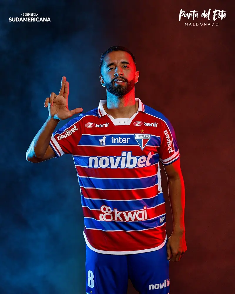 Imagem mostra jogador de futebol