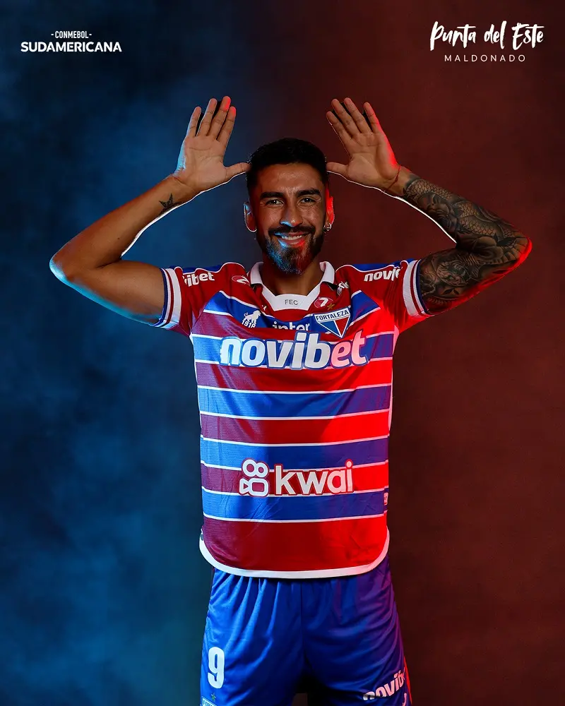 Imagem mostra jogador de futebol