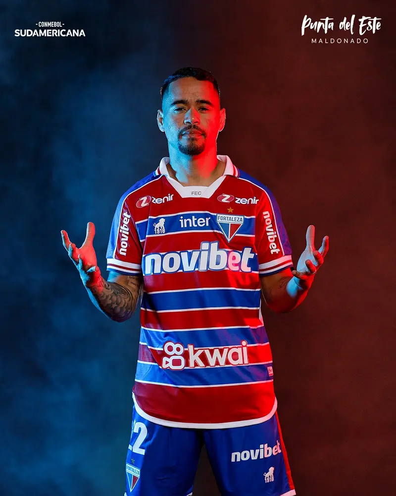 Imagem mostra jogador de futebol