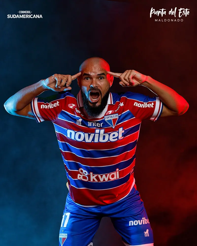 Imagem mostra jogador de futebol