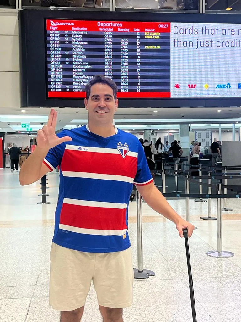 Álvaro Oliveira saiu da Austrália para ver o Fortaleza jogar na final da Sul-Americana, no Uruguai.