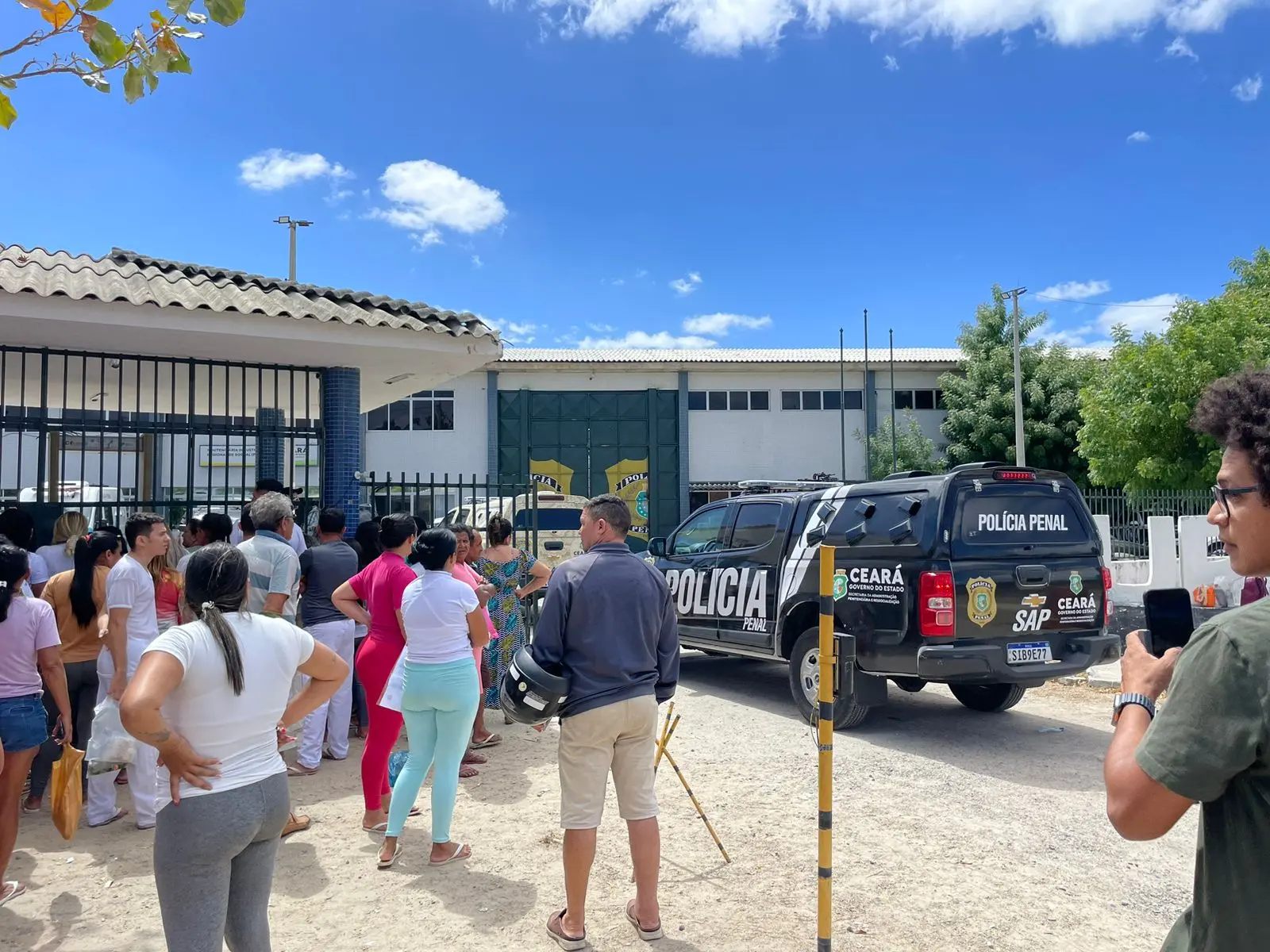 Imagem da notícia Seis internos ficam feridos após tentativas de fuga e amotinamento na Unidade Prisional de Sobral 