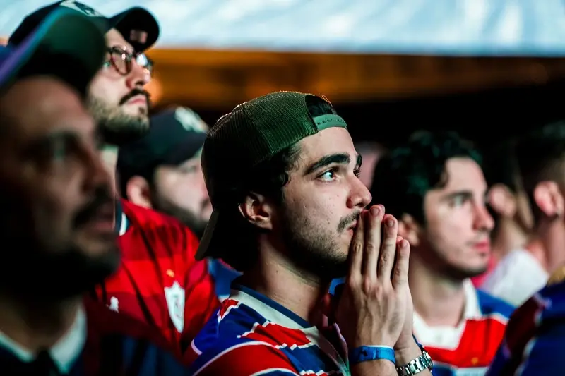 Imagem mostra torcedor