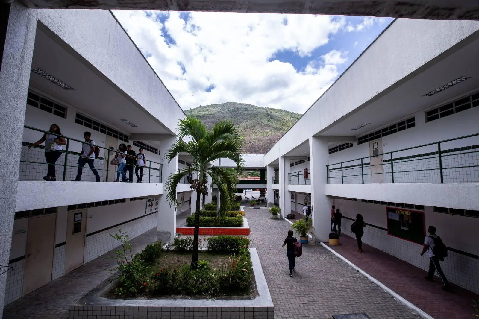 Escola Profissionalizante Raimundo Célio Rodrigues