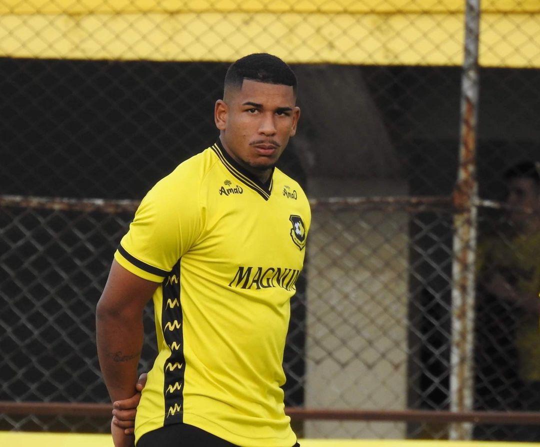 Felipe Diogo, atacante do São Bernardo, morre baleado aos 21 anos ...