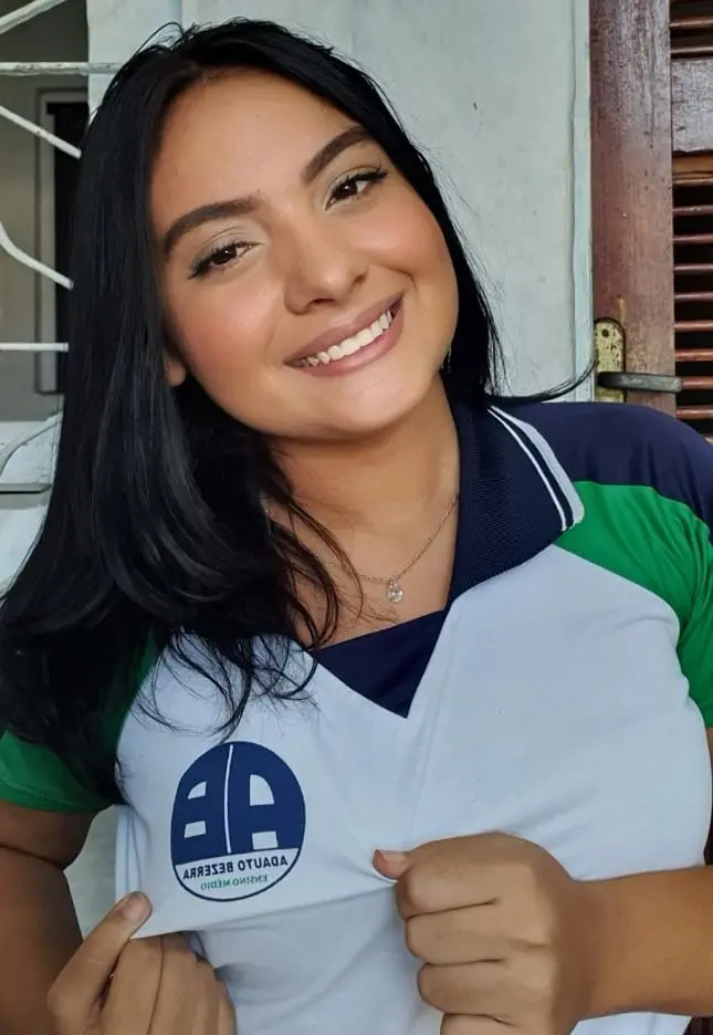 Maria Clara vai prestar o vestibular para ingressar no curso de Enfermagem