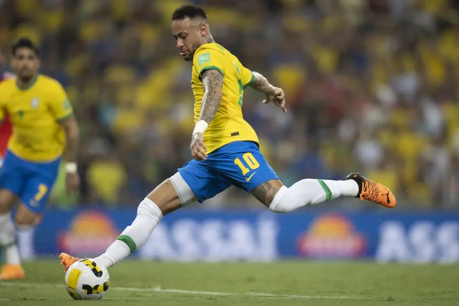 Imagem mostra jogador de ffutebol