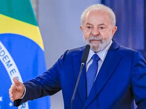 Presidente Lula discursando