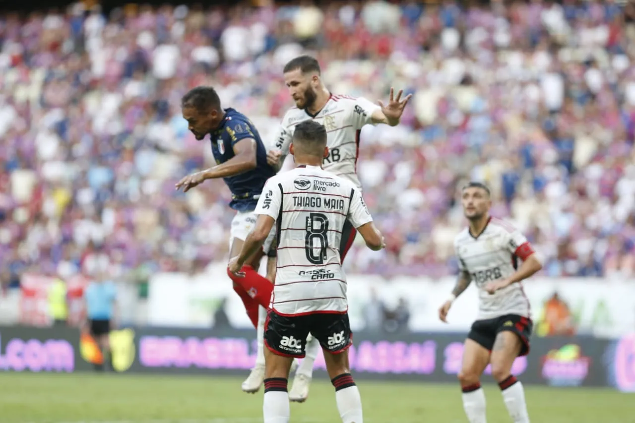 O Flamengo segurou a pressão do Fortaleza na etapa final e saiu com importante vitória no Castelão