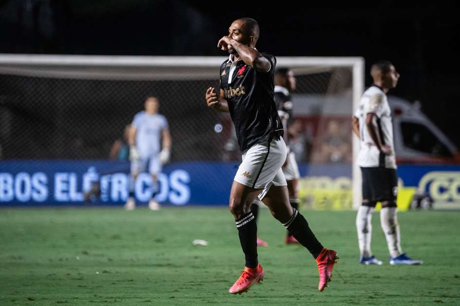 Atlético-MG faz 3 a 0 no Grêmio e entra de vez na briga pelo título do  Brasileirão - Jogada - Diário do Nordeste