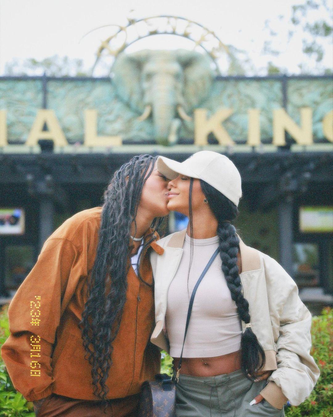 Foto de Brunna e Ludmilla