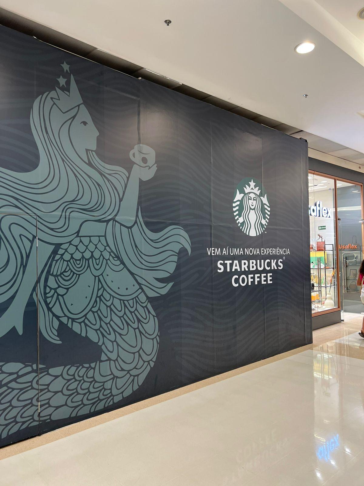 fachada de anúncio da starbucks em shopping de fortaleza