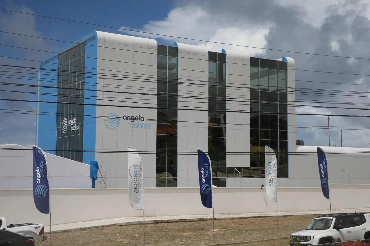 TelCables (antiga Angola Cables) é uma das empresas que ameaça retirar investimentos da Praia do Futuro