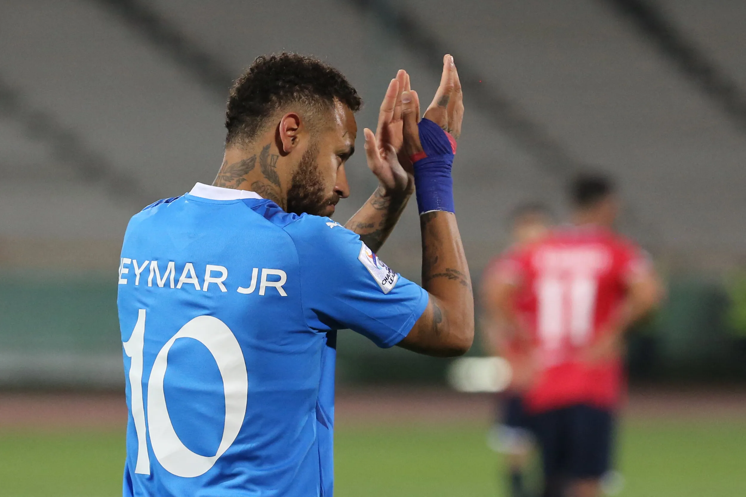 Neymar com a camisa do Al Hilal