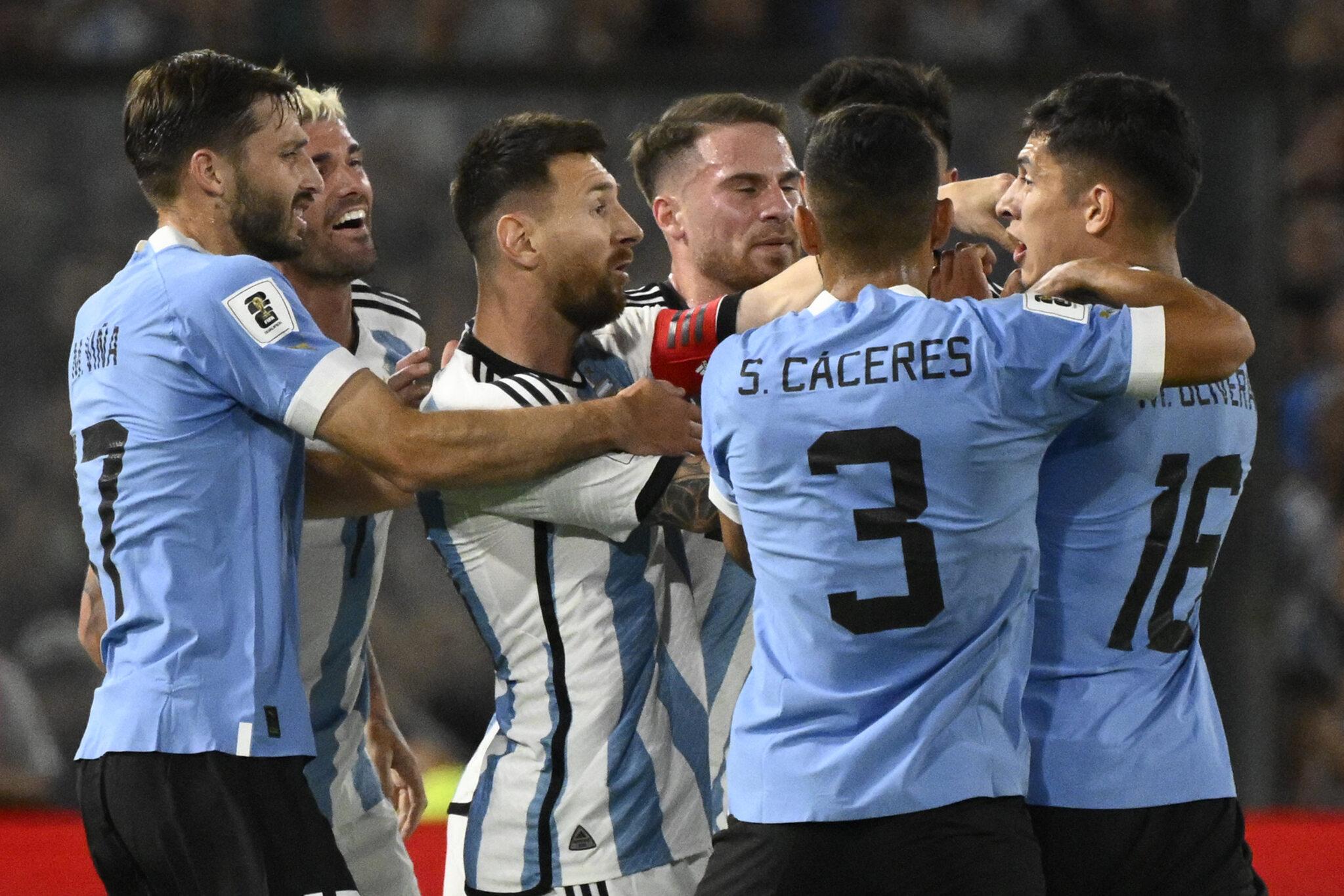 Onde vai passar o jogo da ARGENTINA X URUGUAI Hoje (16/11)? Passa