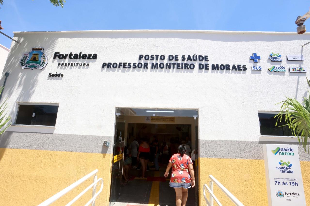 Fachada do posto de saúde Professor Monteiro de morais