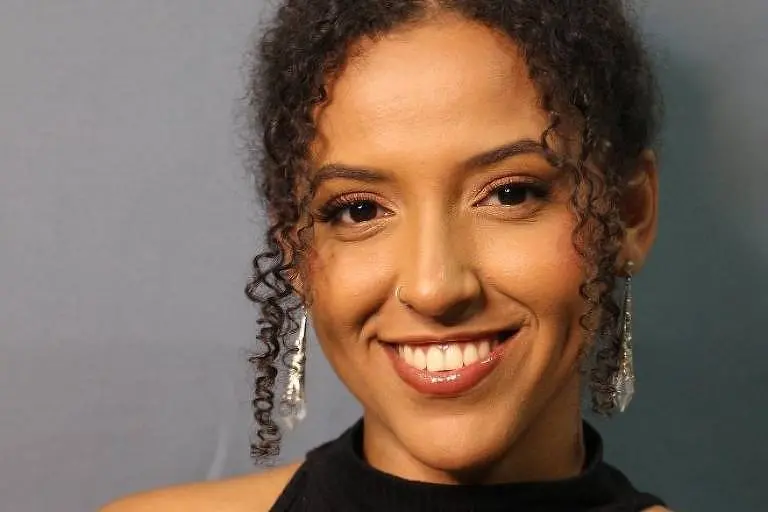 Foto da fã sorrindo