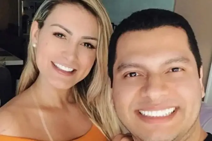 Selfie de Andressa Urach e Thiago Lopes