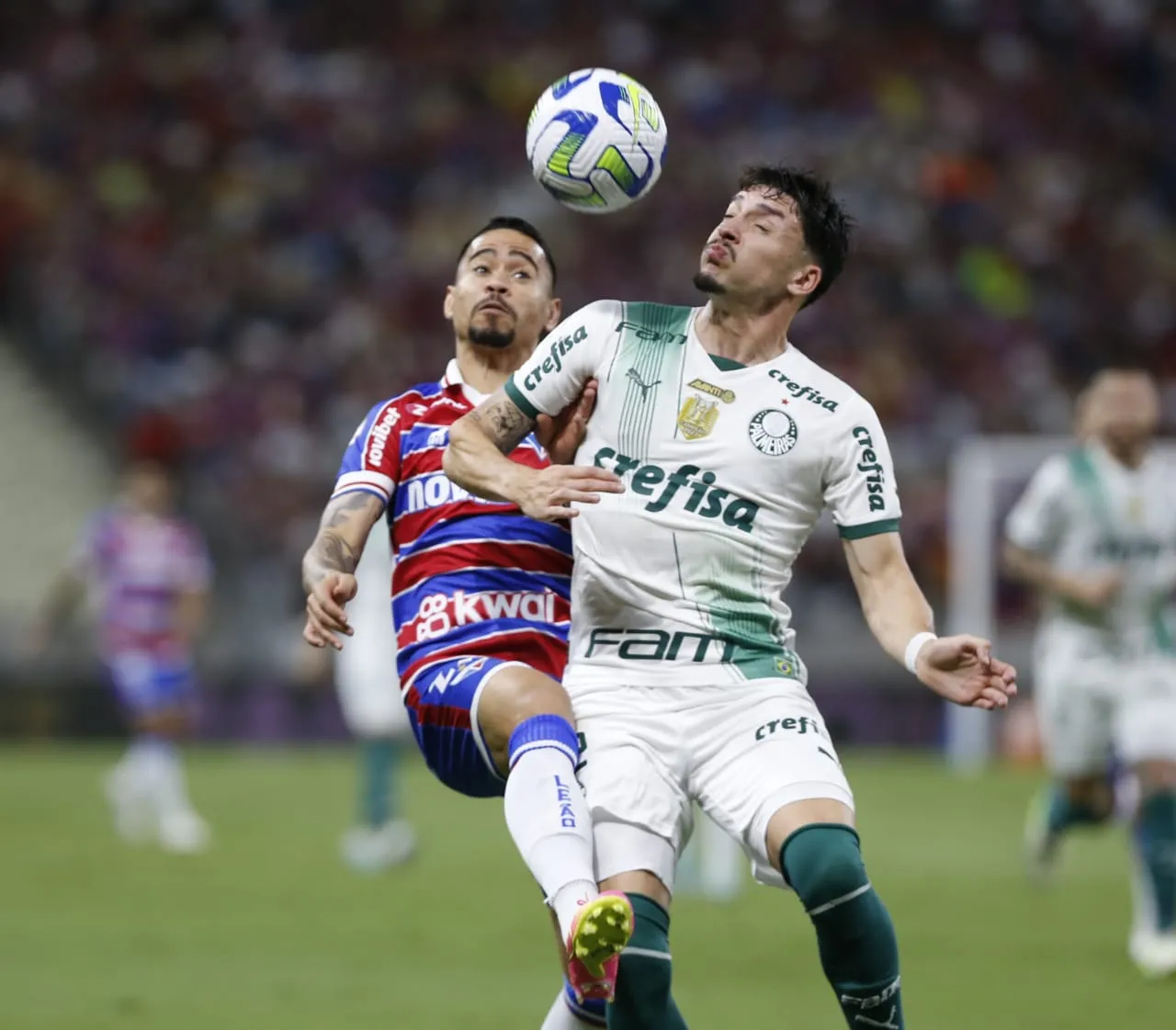 Fortaleza e Palmeiras empataram em 2 a 2 no Castelão pela Série A