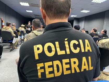 Os mandados de busca e apreensão são cumpridos pela Força Integrada de Combate ao Crime Organizado em Fortaleza