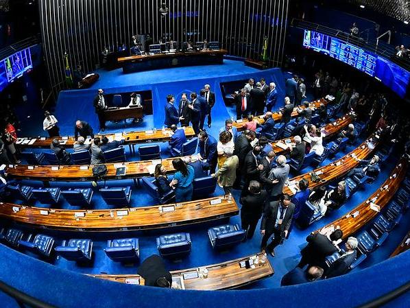 Medida provisória regulamenta apostas esportivas e prevê taxa de 18% —  Senado Notícias