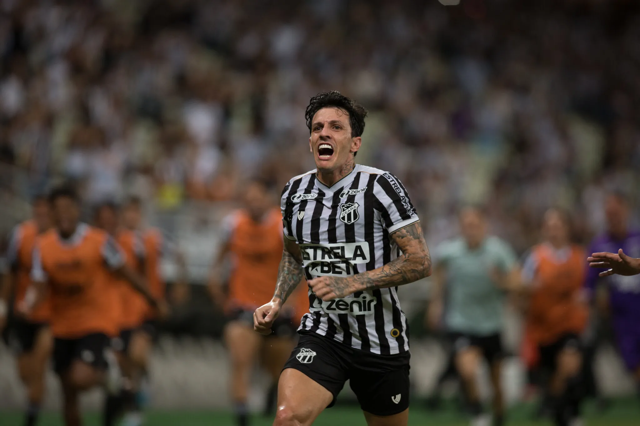 Jean Carlos, jogador do Ceará, durante jogo da Série B