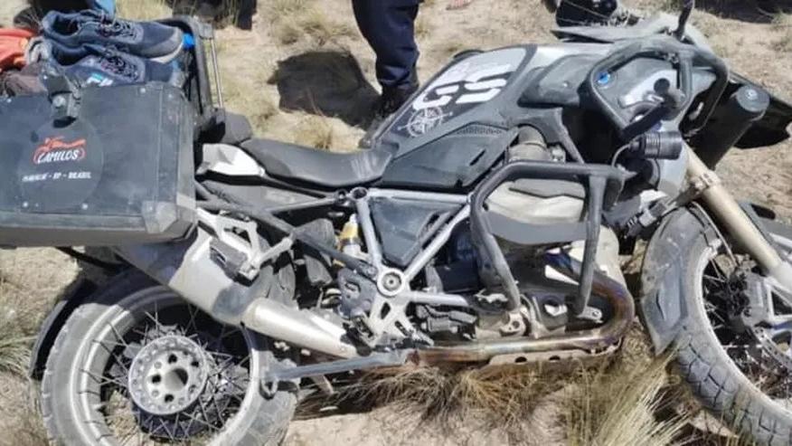 Motocicleta de brasileiro que morreu após acidente na Argentina