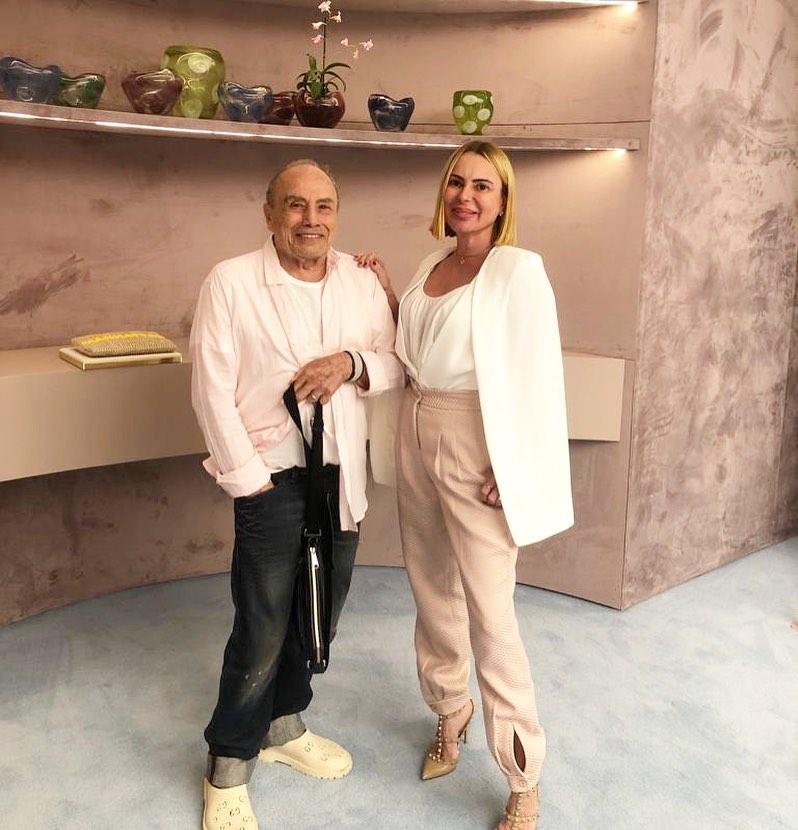 Foto de Stênio Garcia e a esposa Mari Saade