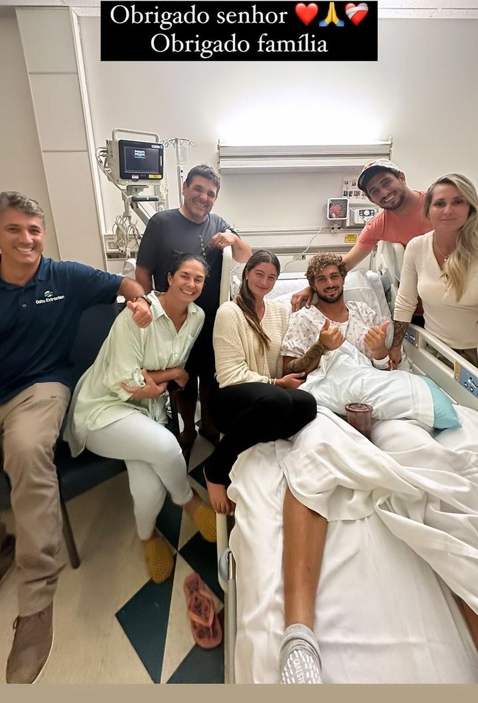 João Chianca, o 'Chumbinho', se recupera de acidente na companhia da família