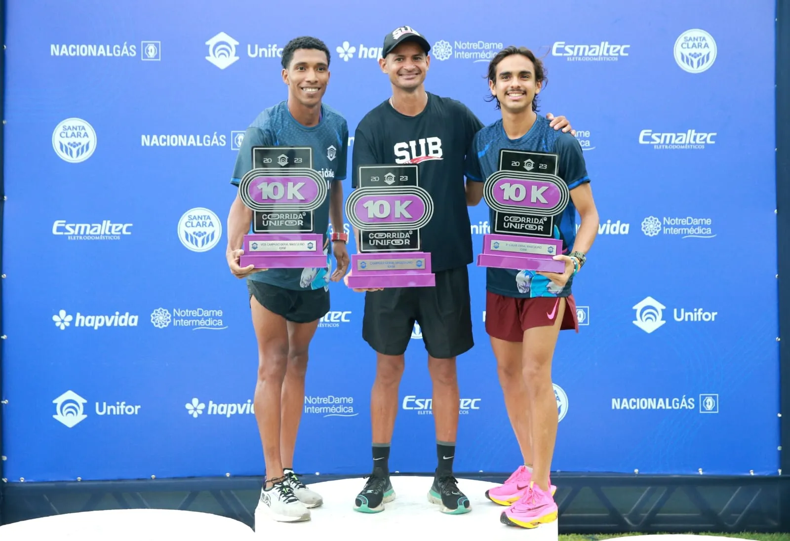 Pódio da categoria 10km masculino.