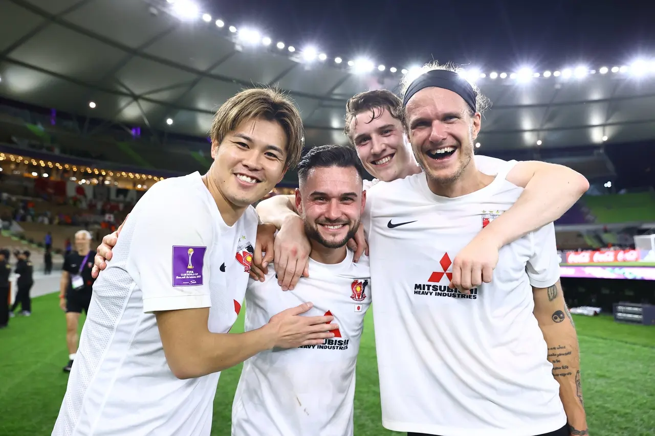 Imagem da notícia: Urawa Red Diamonds vence León e será adversário do City no Mundial