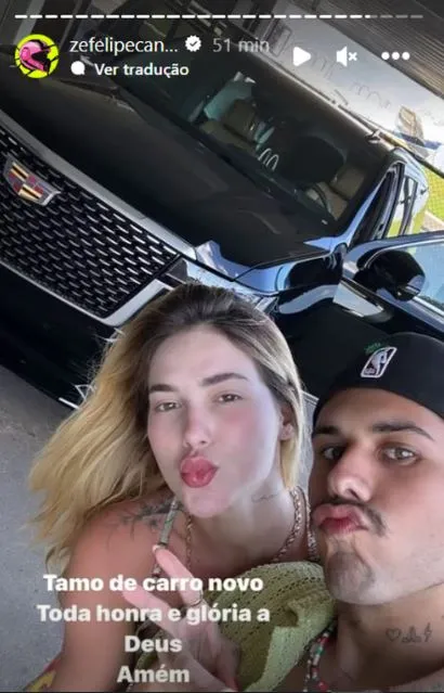 O casal publicou uma série de imagens ao lado do novo carro