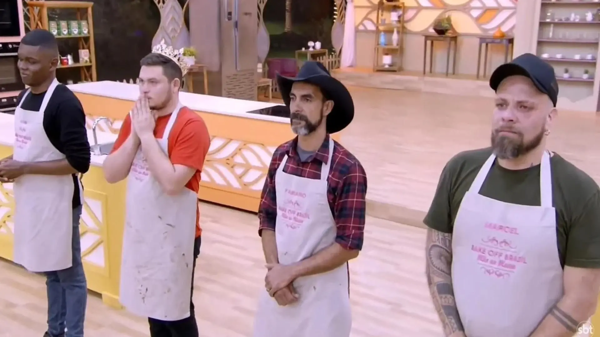 Fabiano, Marcel, Luan e Yorran no Bake Off Brasil. Quem foi eliminado do Bake Off Brasil? Veja como foi a seminal neste sábado (16)