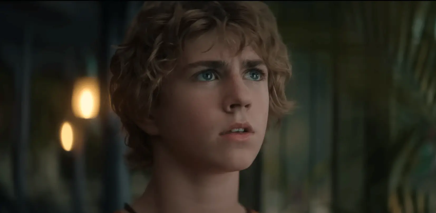 Walker Scobell atua como Percy Jackson