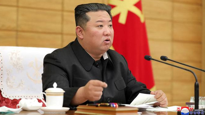 Kim Jong Un discursando