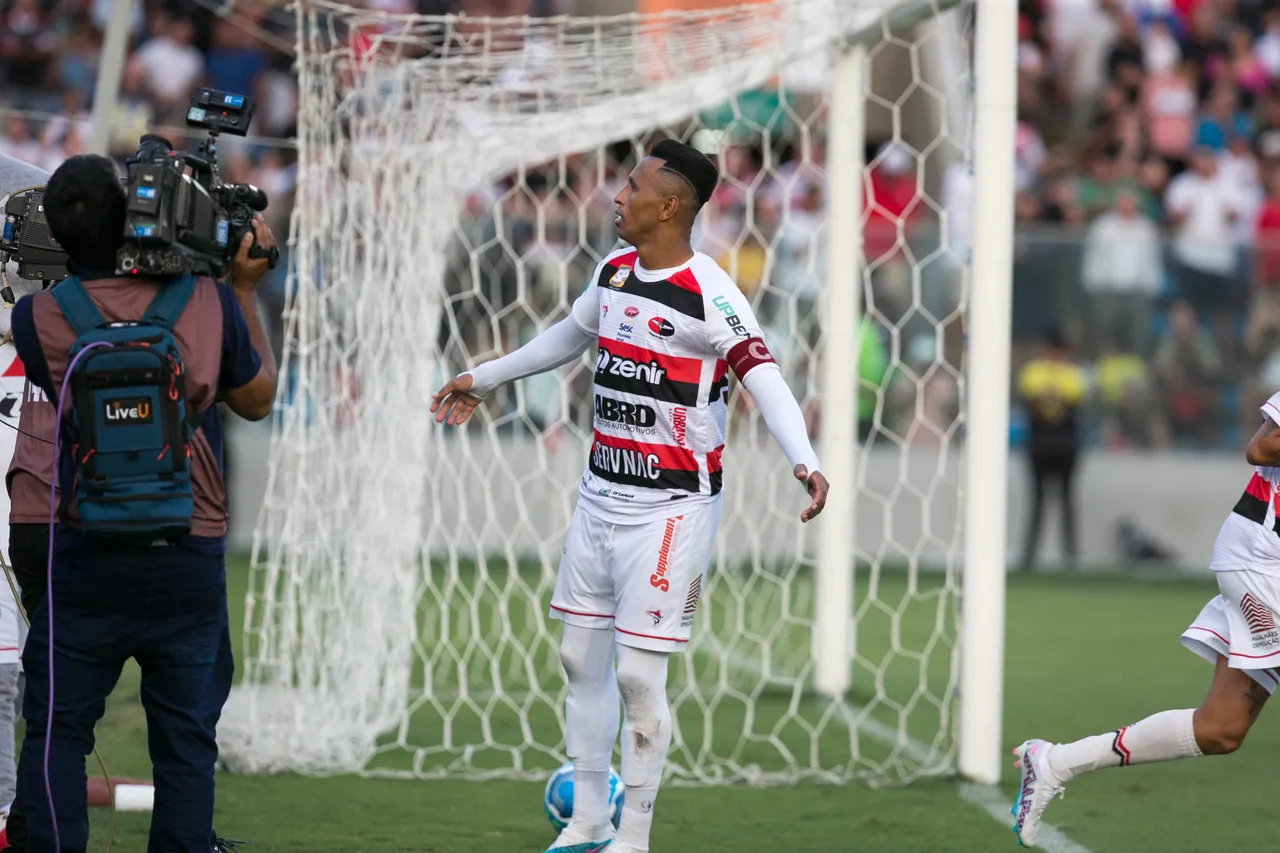 Ciel foi o grande destaque da temporada do Ferrão, com 23 gols marcados em 40 jogos